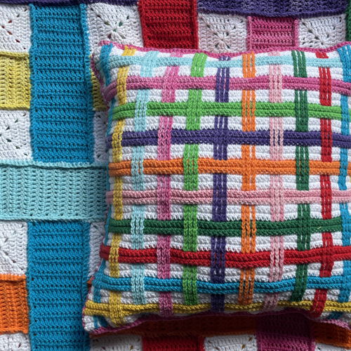 Crocheted woven cushion Arina