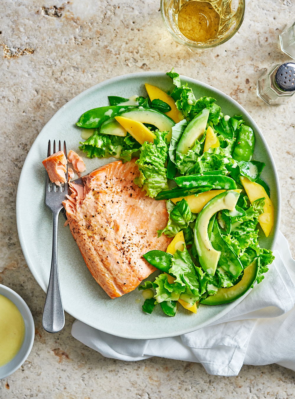 Sheet-Pan Trout with Mango Salad | RICARDO