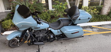 2024 HARLEY-DAVIDSON STREET GLIDE motorcycle for rent near Plantation, FL