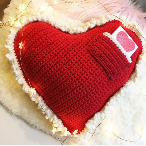 Crochet Heart Pillow pattern