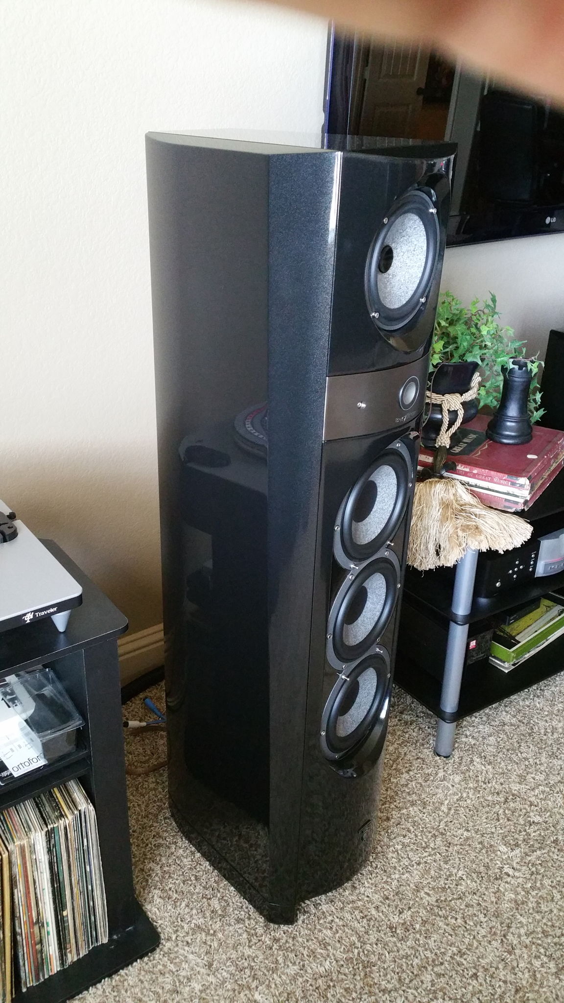 Focal 1038BE gray color excellent condtion 2