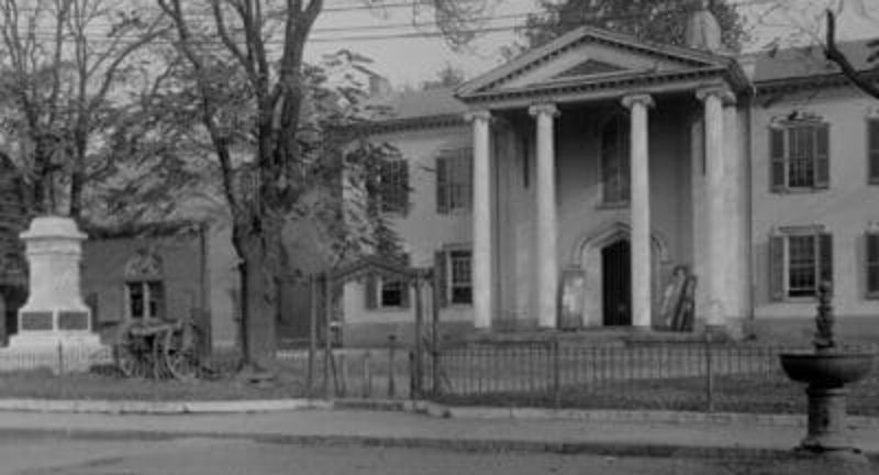 Walking Tour - Court Square: Where Charlottesville Began