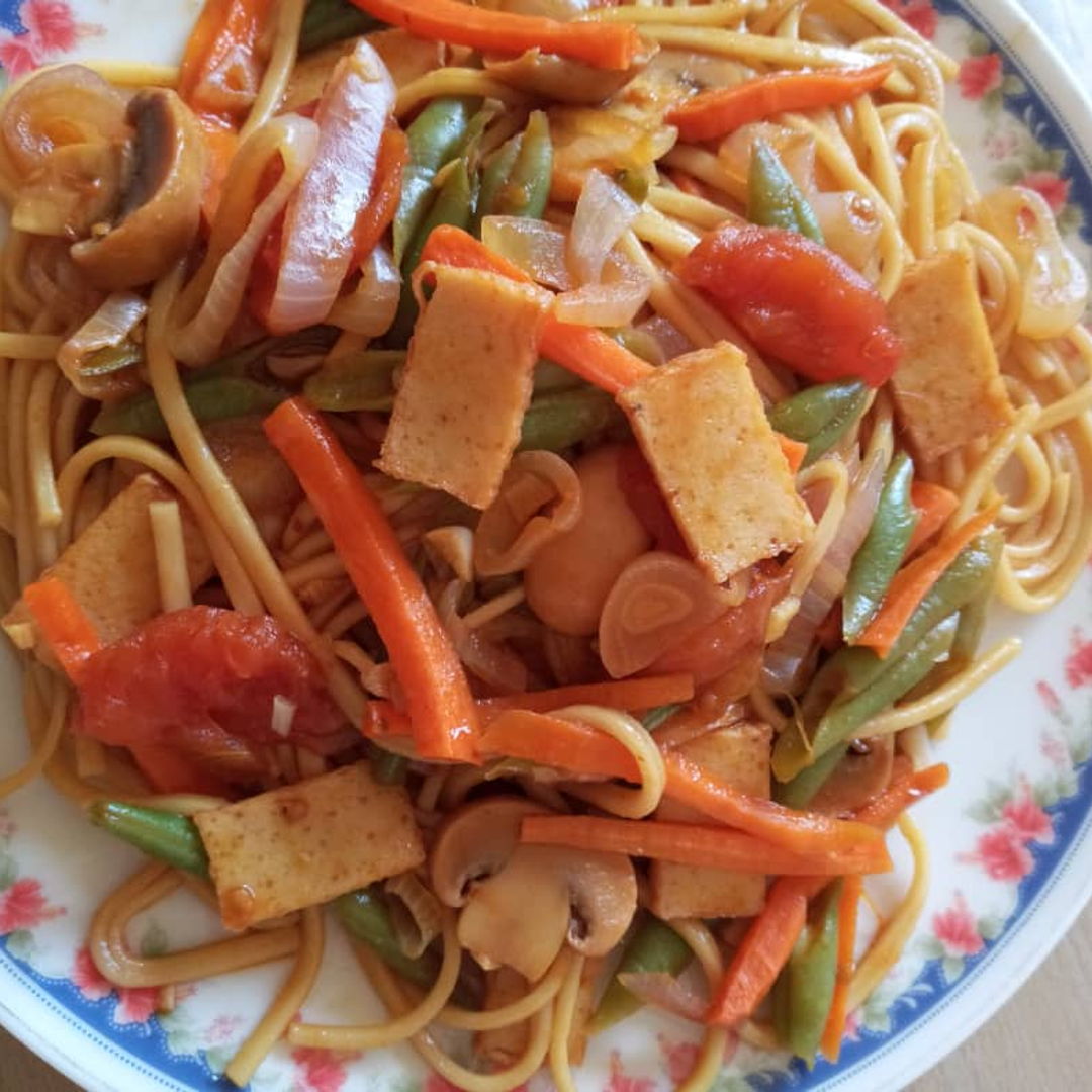 Stir fried longevity noodles 🍝 😃Yummylicious 🤗