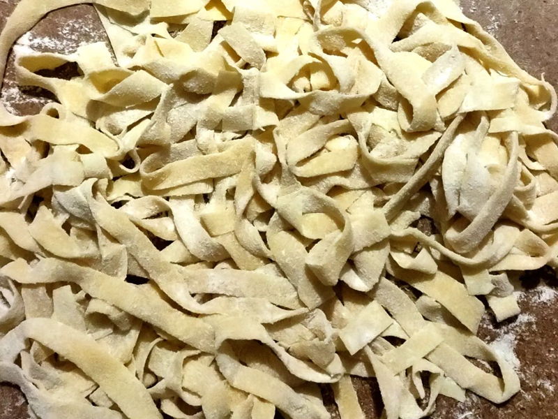 Cursos de cocina Buti: Clase de pasta fresca y otras recetas con las manos en la masa.