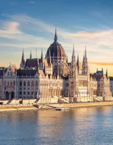 Discover iconic sights in one fun adventure