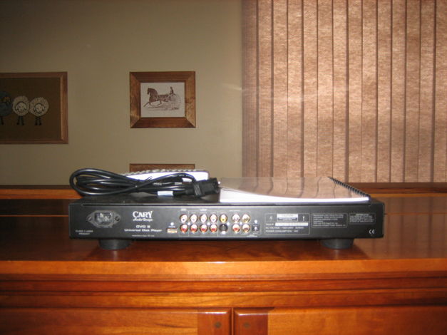 Cary DVD8 silver all format disc player