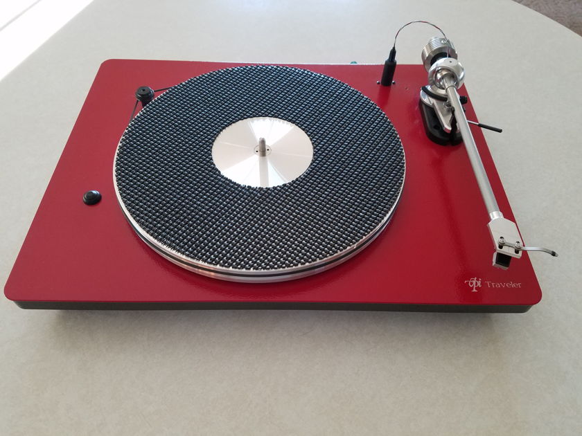 VPI Industries Traveler  - Outstanding Turntable - with Shibatta Cartridge - REDUCED