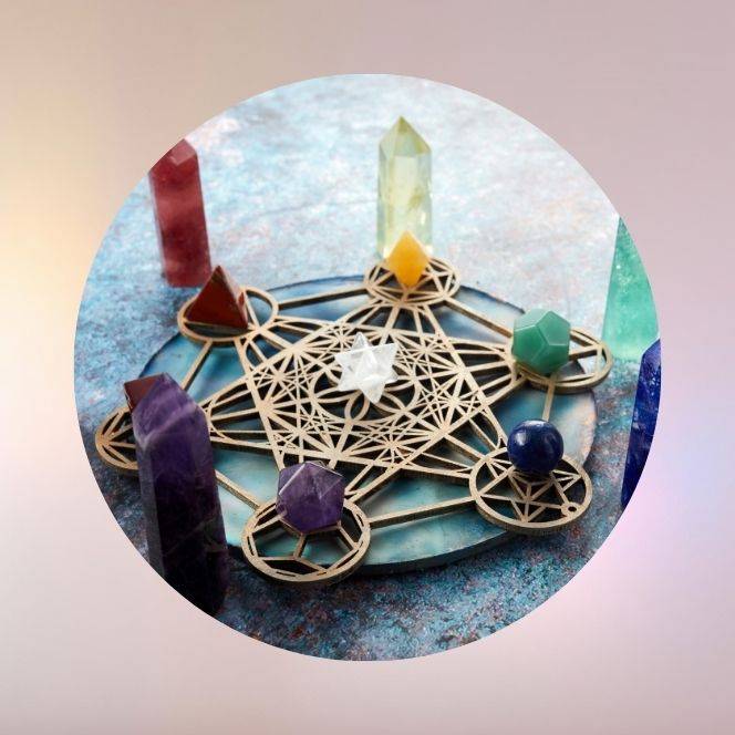 Bague Hokee Minéraux en pierre naturelle, bijou énergétique doré symbole d’élégance et de confiance en soi