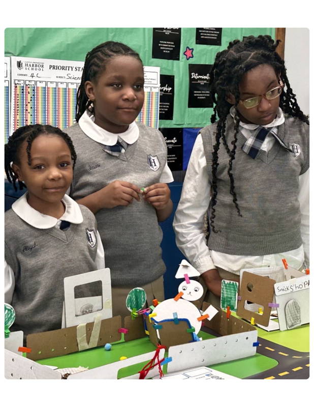 students learning urban planning with 3DuxDesign architecture sets