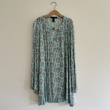Green Dress / Robe / Kleid