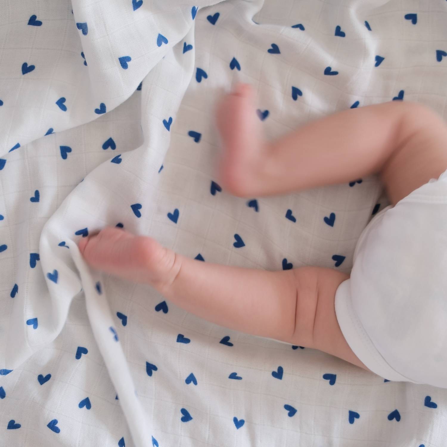 lange xl coeur bleus roi et blanc joli nous swiss made marque suisse enfant bébé  cadeau naissance personnalisation broderie