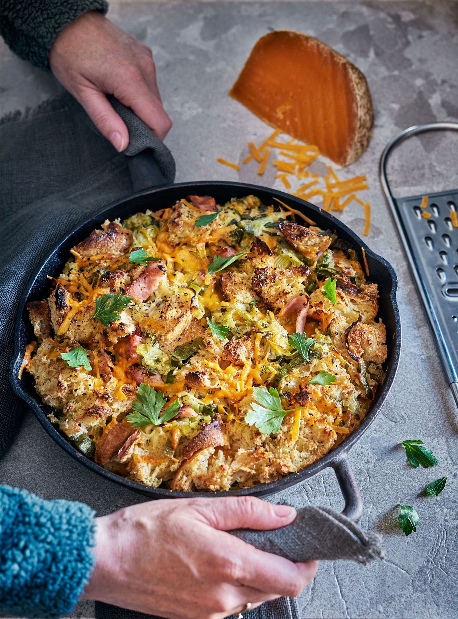 Leek, Ham and Mimolette Cheese Strata | RICARDO