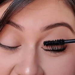 CONFIDENCE COMES WITH LONGER LASHES!