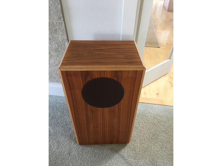 Shahinian Acoustics Hawk Ensemble --speakers for the music lover