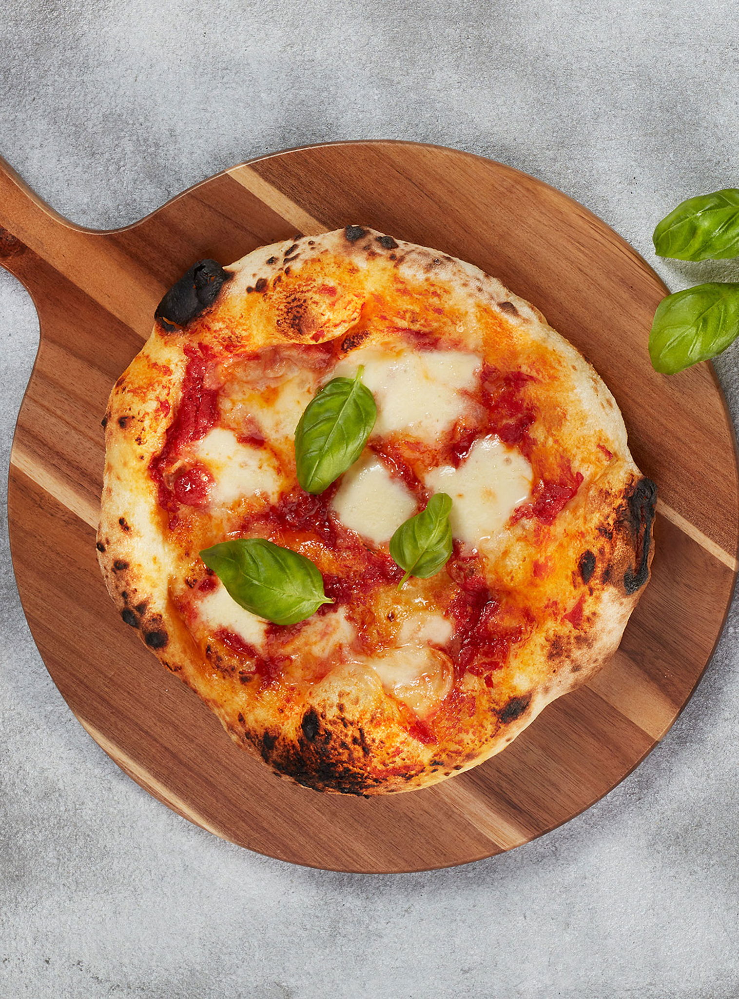 Margherita Pizza in the Pizza Oven | RICARDO