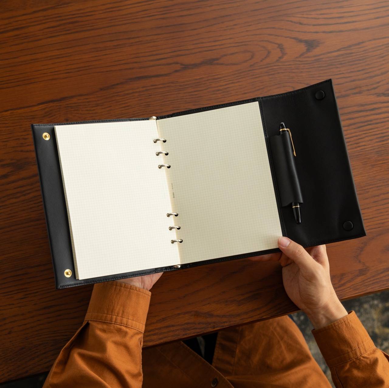Sold on 12/27. Shipping after 1/4] System notebook for