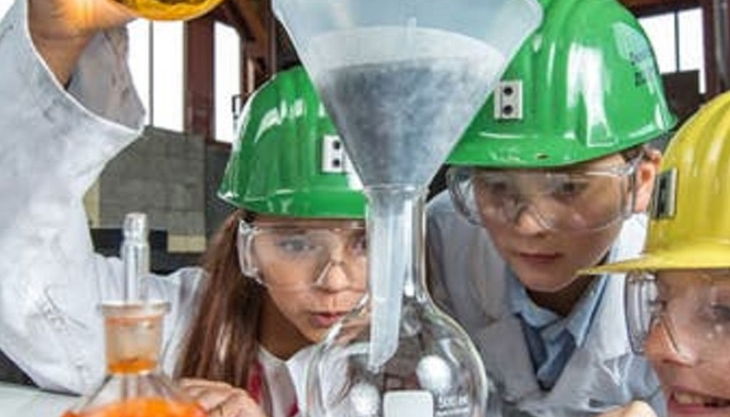 stiftung zollverein titelbild kinder experimentieren