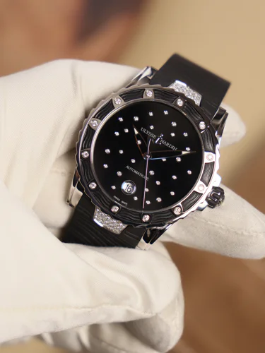 Ulysse Nardin Lady Diver 8153-180E-3C/22