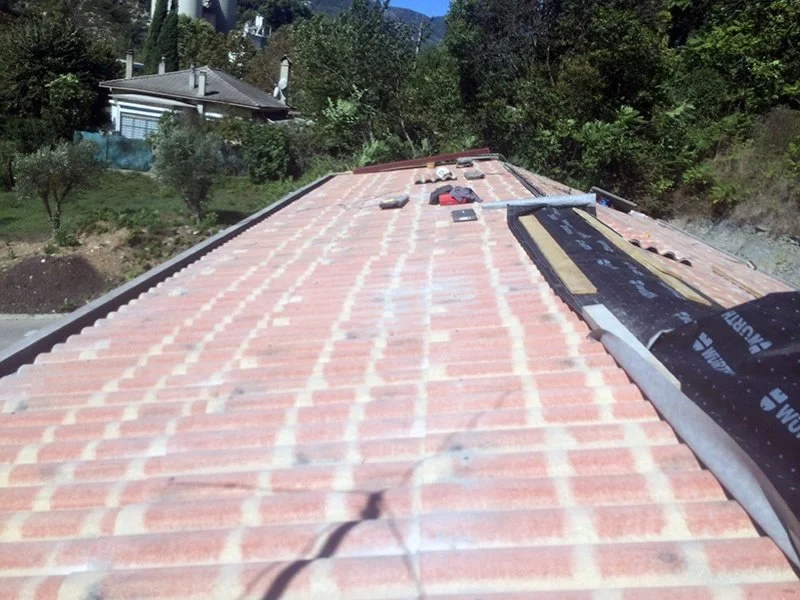 Rénovation d’une toiture en plaques sous tuiles (PST) pour le Conseil Départemental des Alpes-Maritimes — photo 4 sur 8 — CEG TOITURE