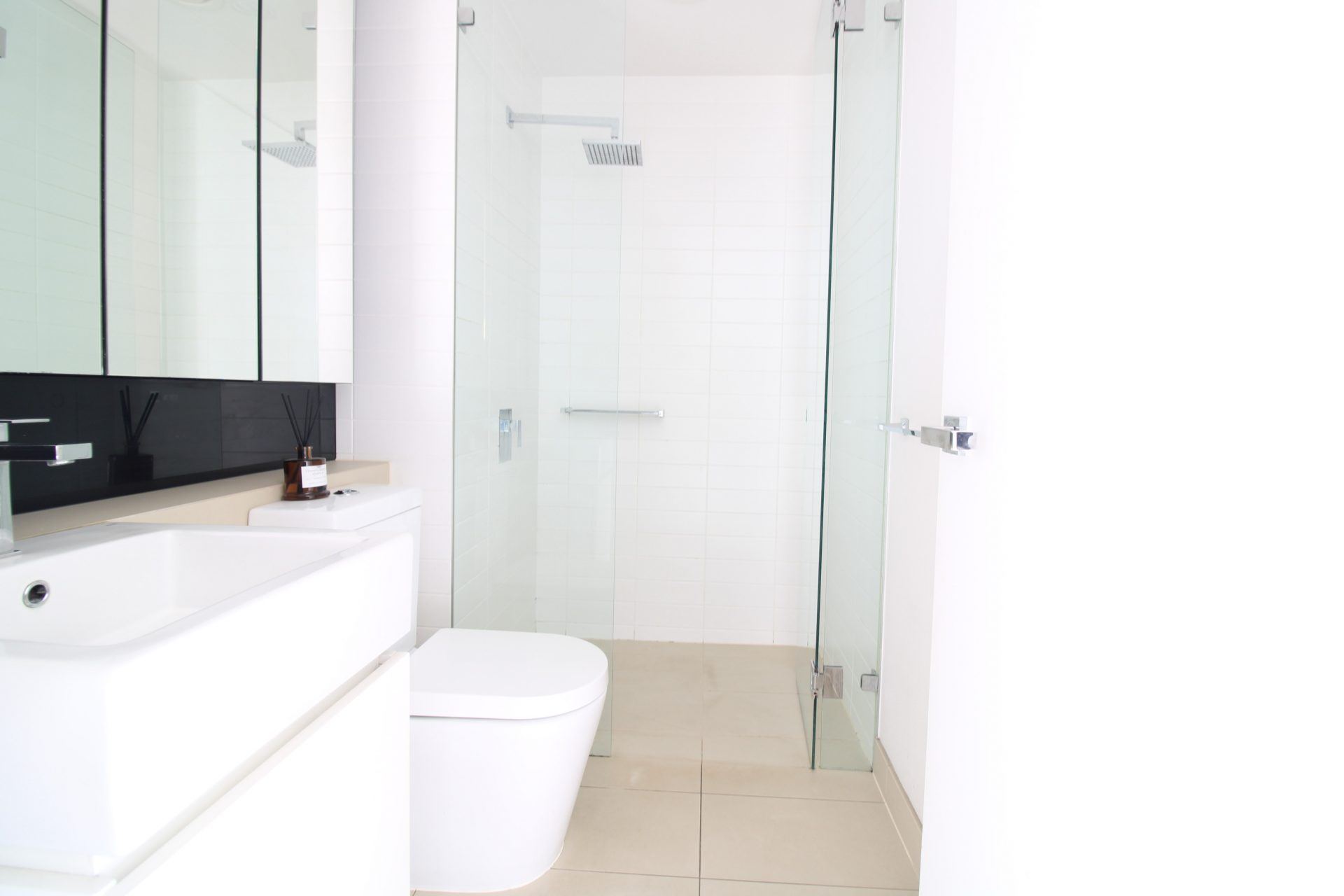 FOR LEASE- Chic Low Maintenance Living with a City View- Prahran - Image 8