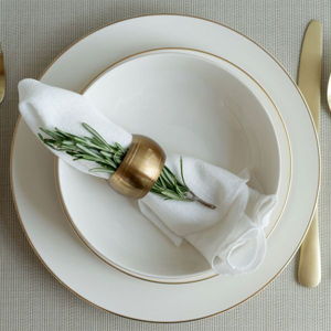 High-quality white porcelain dining set for 6, with a delicate gold stripe finish. (6 appetizer plates, 6 main course plates and 6 soup bowls)
