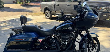 2022 HARLEY-DAVIDSON ROAD GLIDE SPECIAL motorcycle for rent near Colorado Springs, CO