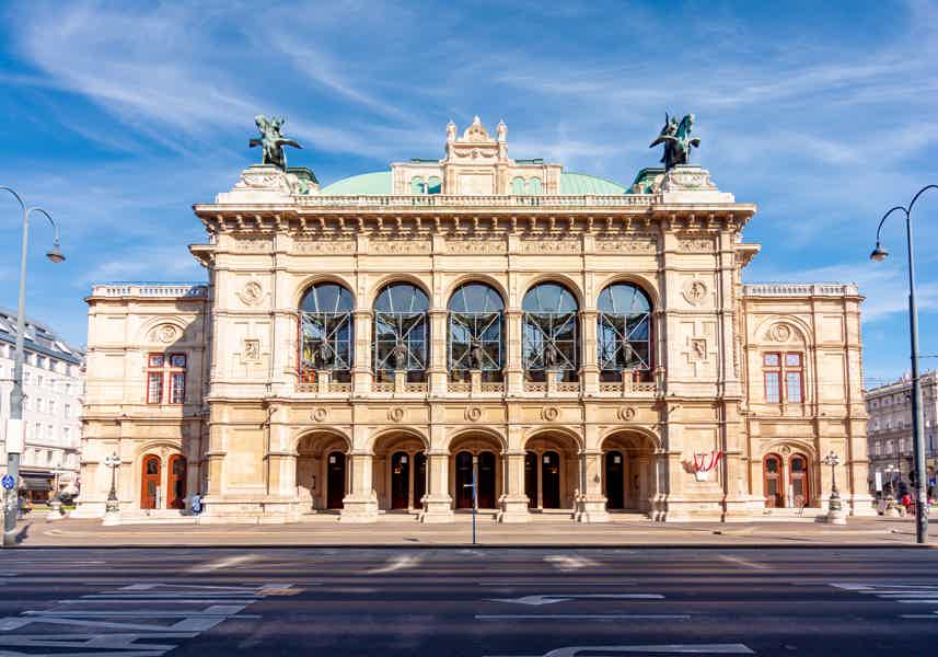 Prague-Vienna One-Way Sightseeing Day Tour - photo 4