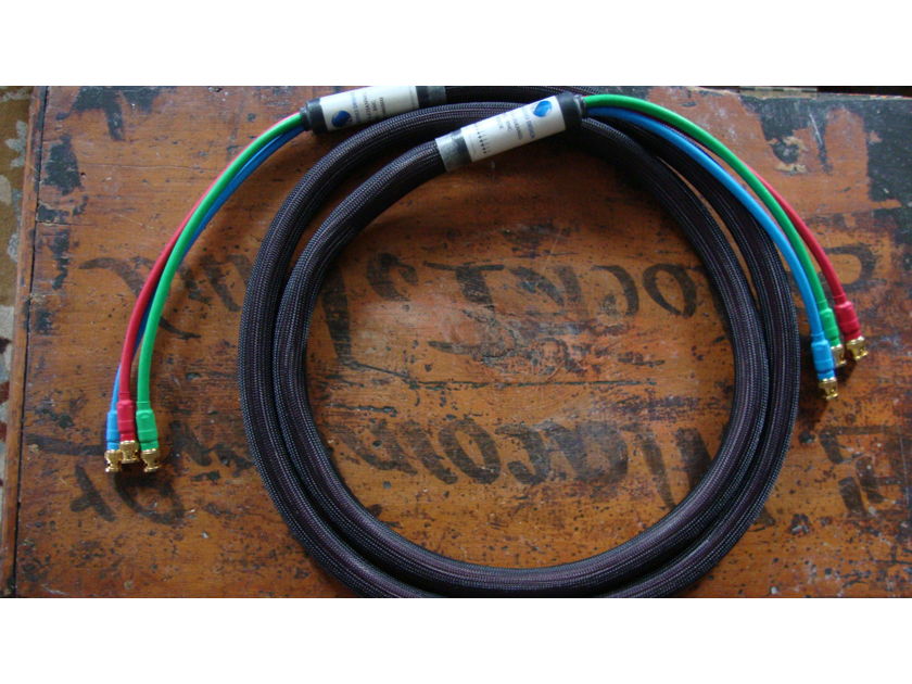 Purist Audio Design Component Video Cable with Ferox. BNC. 9'10". Treated with Furutech Nano-Liquid