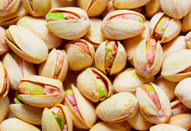 ピスタチオ食べ過ぎ