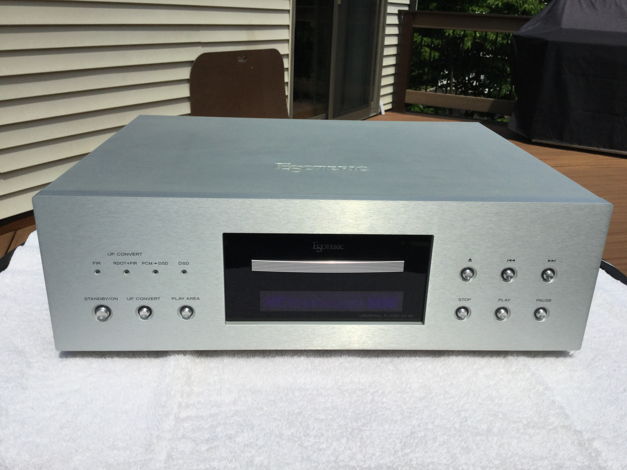Esoteric DV-60 Universal player. Excellent condition