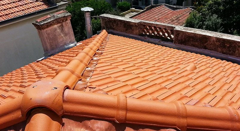 Rénovation de la couverture en tuiles de Marseille d’une villa à Nice — photo 5 sur 11 — CEG TOITURE