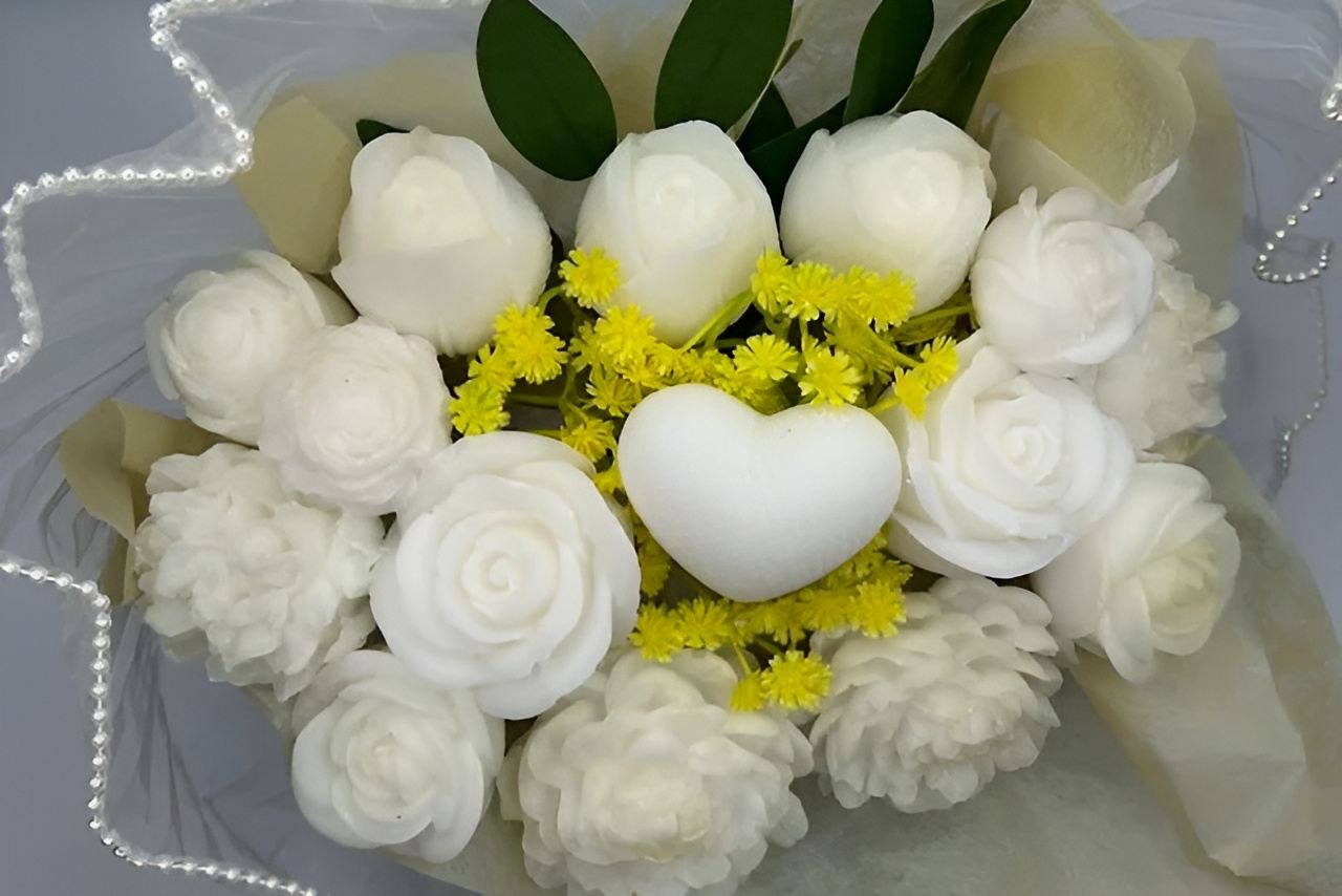 White Rose & Bergamot Soap Flower Handbag Bouquet/Arrangement - Image 4