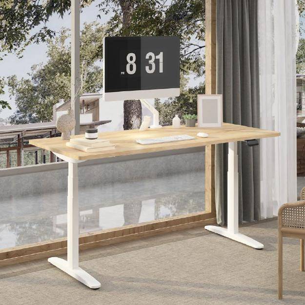 Height adjustable desk