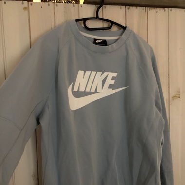 Nike sweater