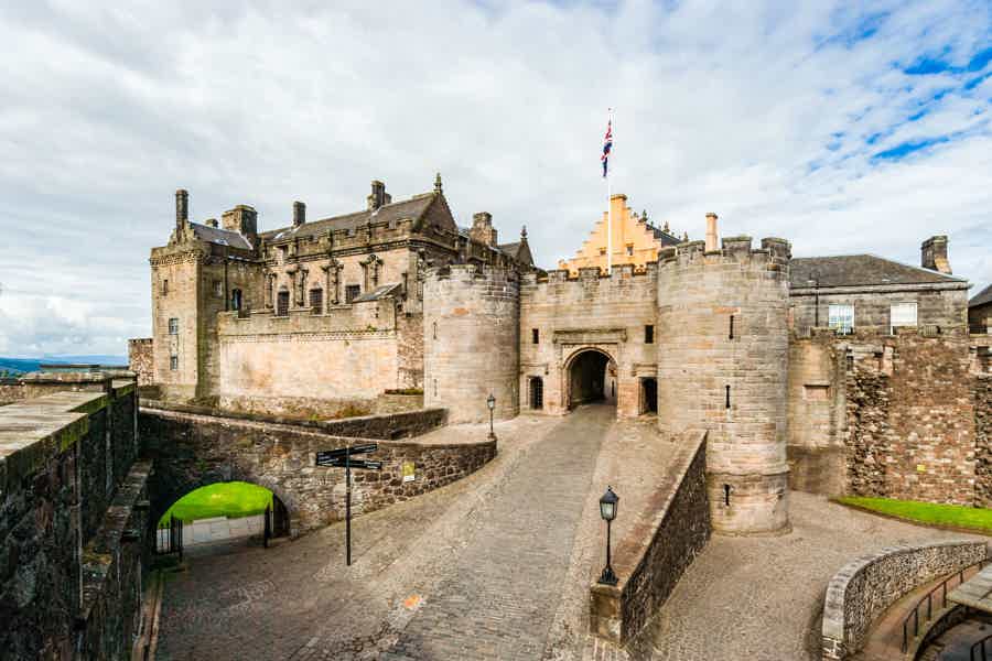 Rosslyn Chapel, Dunfermline Abbey and Stirling Castle Day Tour - photo 2