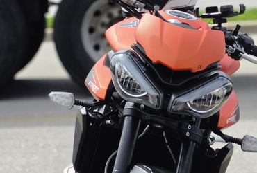 2025 TRIUMPH STREET TRIPLE 765 R motorcycle for rent near Bensenville, IL