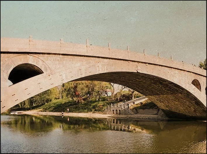 The Harvey Compass AH 3 and Compass T-slot mounting AH 3T Arch Hold Downs are inspired by famous arch structures like the Zhaozhou Bridge - built from 595 to 605 AD