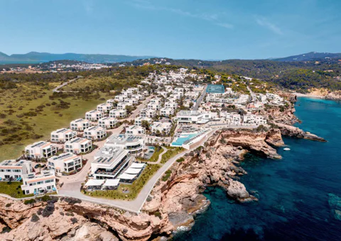 7Pines Resort Ibiza が IRIS アプリを活用してゲストに卓越した体験を提供する方法7Pines Resort Ibiza が IRIS アプリを活用してゲストに卓越した体験を提供する方法