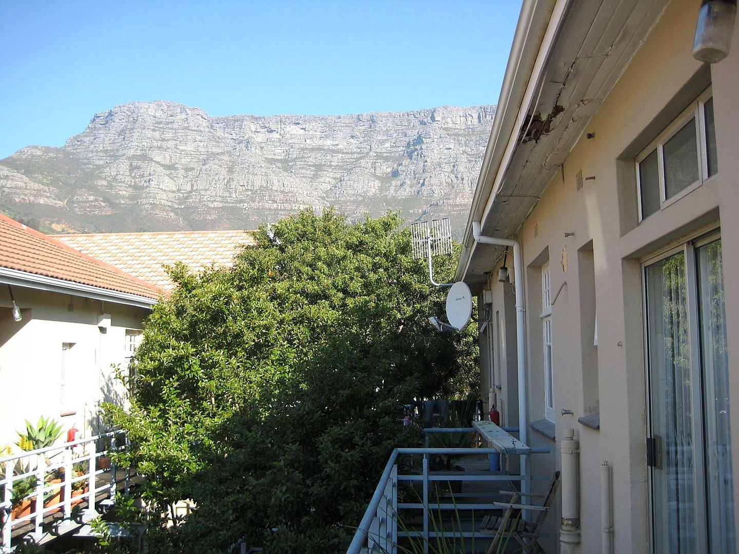  Cape Town
- 1328768_large.jpg