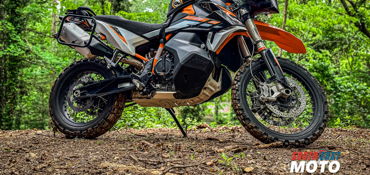 2021 KTM 890 ADVENTURE R motorcycle for rent near Mill Spring, NC