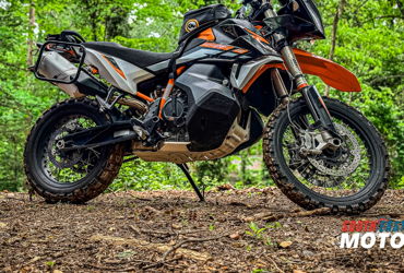 2021 KTM 890 ADVENTURE R motorcycle for rent near Mill Spring, NC