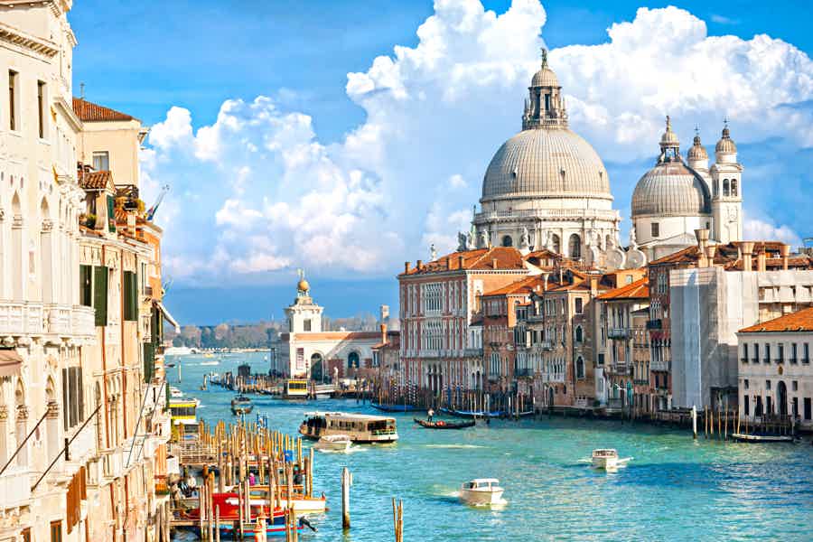 Renew Your Wedding Vows On A Venetian Gondola - photo 3