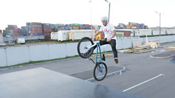 Mtb jump tricks store