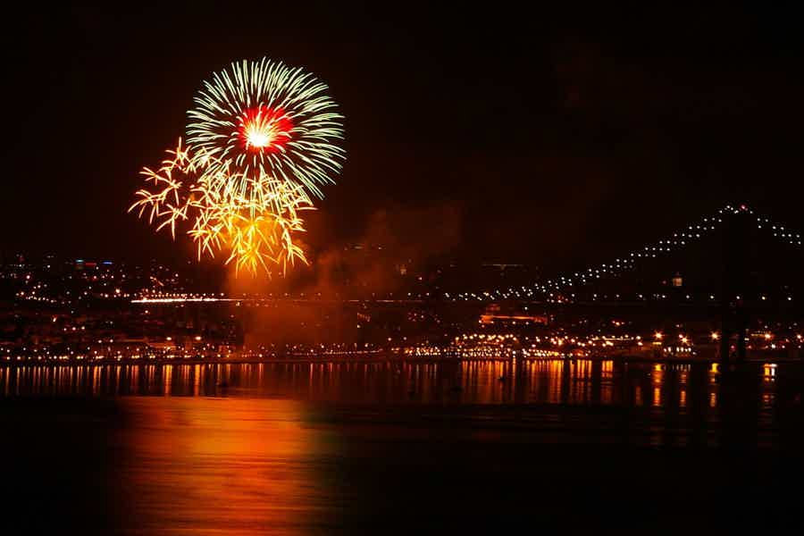 Lisbon: New Year's Eve on a Sailboat - photo 1