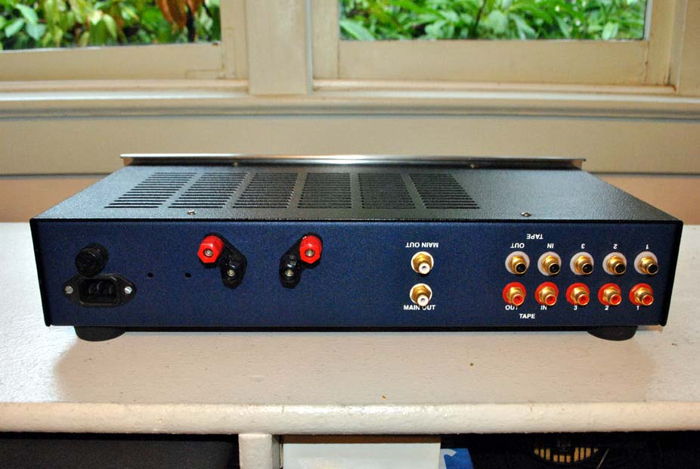 Blue Circle CS Integrated amp with pre-outs