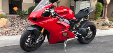 2018 DUCATI SUPERBIKE PANIGALE V4 S motorcycle for rent near Las Vegas , NV