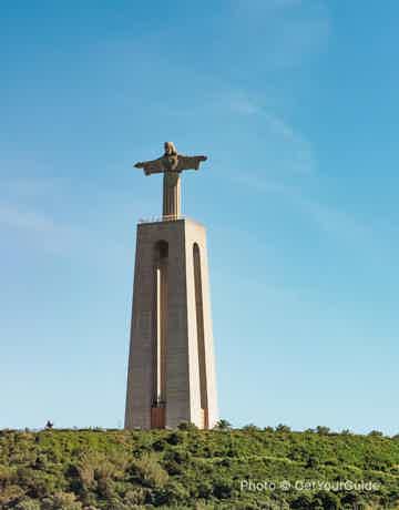Appreciate the view of the Cristo Rei