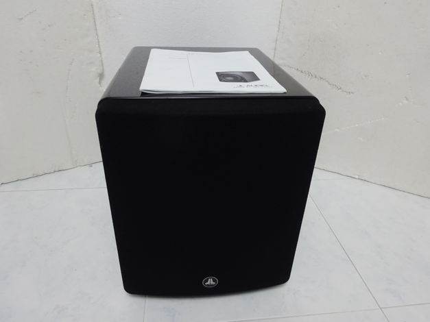 JL Audio F110 in mint condition  - Free shipping (220-2...