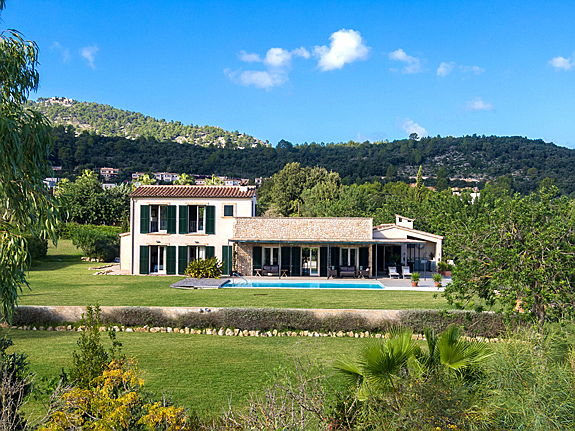  Pollensa
- Pollensa au nord de Majorque avec sa grande offre de propriétés à vendre et à louer