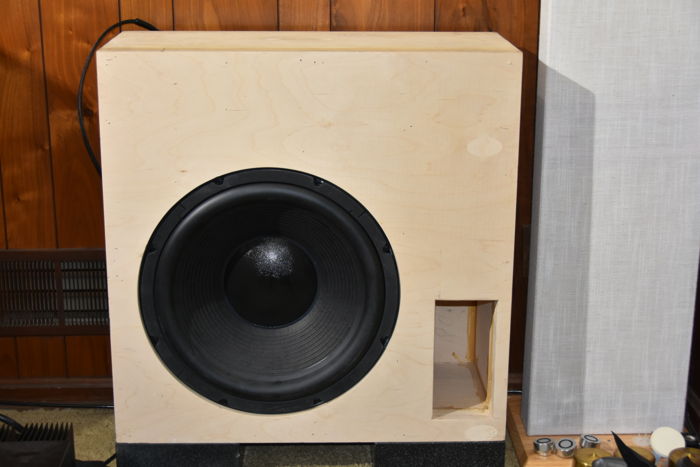 Volti subwoofer front